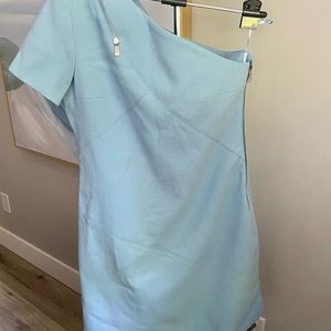 Who doesn’t love a one shoulder dress?  Brand new and Michael Kors!